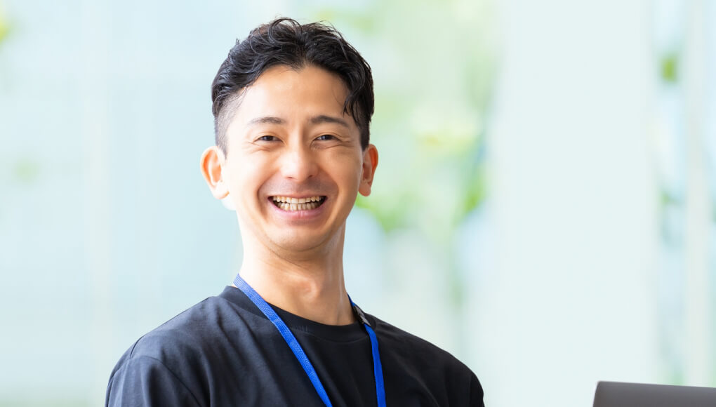 ツーブロックの男性