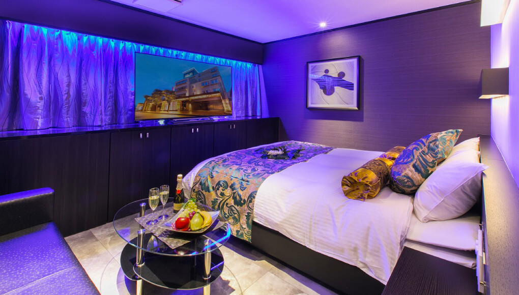 HOTEL PURE81