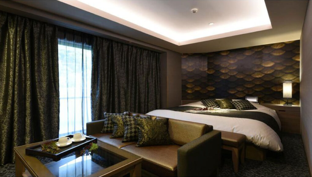 HOTEL C.
